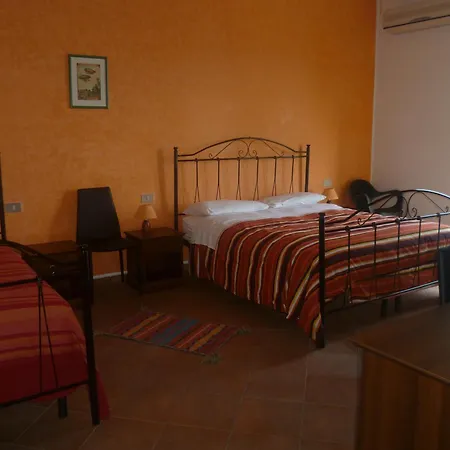 Alba Tra I Pini Bed and Breakfast Cefalù