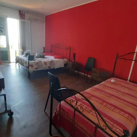 Oda ve Kahvaltı Alba Tra I Pini Cefalù