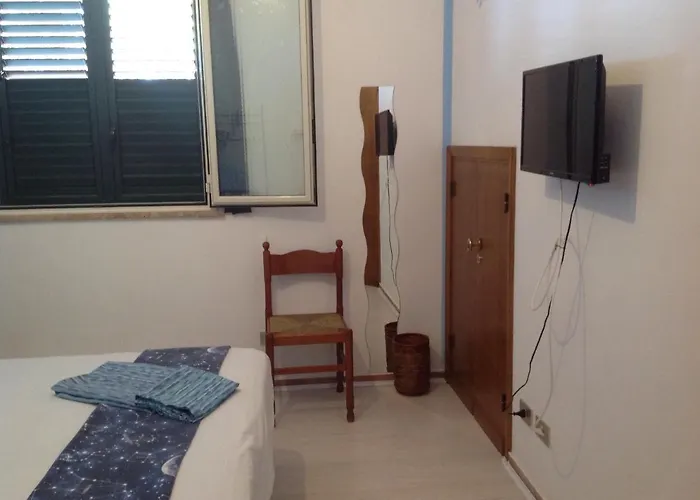 Alba Tra I Pini Oda ve Kahvaltı Cefalù