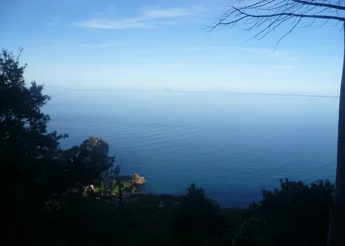 Bed & Breakfast Alba Tra I Pini Cefalù